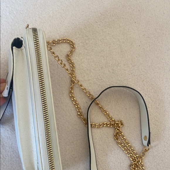 White faux leather Crossbody Bag / Wristlet with pocket for Cellphone - Picture 3 of 8